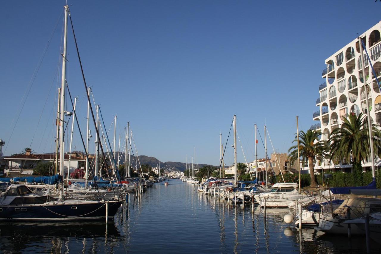 Empuriabrava Apartaments No 5 Eksteriør billede